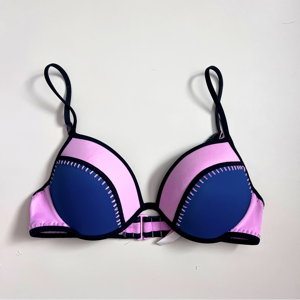 ⭐️SOLD⭐️ Victoria Secret Color Block Bikini Top Size medium